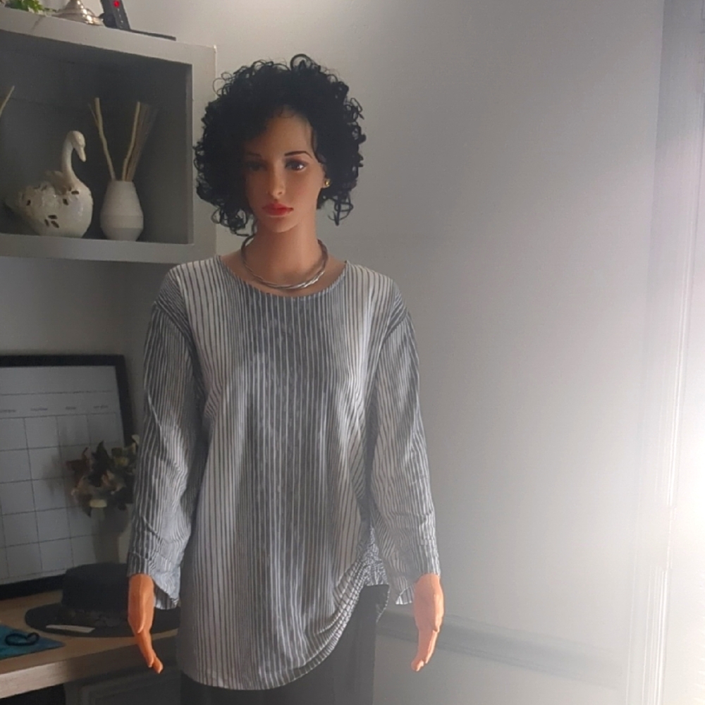 Black & White Long Sleeve Blouse with Bib Collar